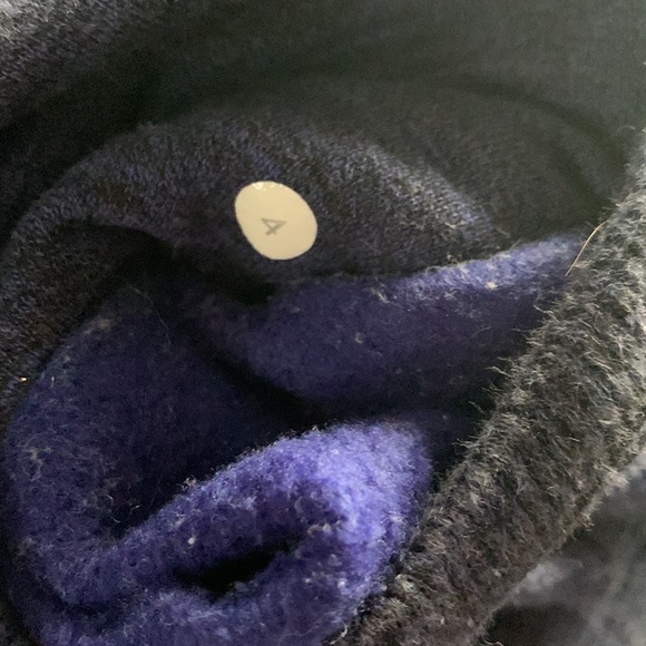 Lululemon jaxket size 4 - Picture 16 of 16